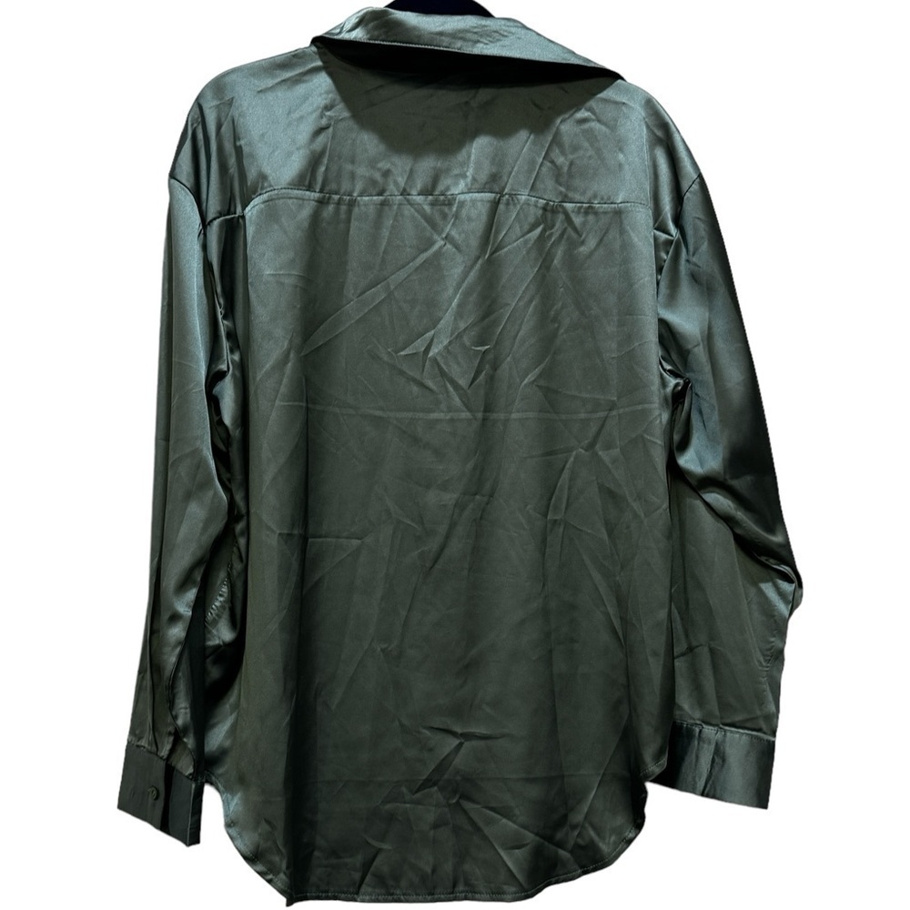 Silky Satin Overaized Button Up long Sleeve Top Medium Like new - Picture 2 of 3